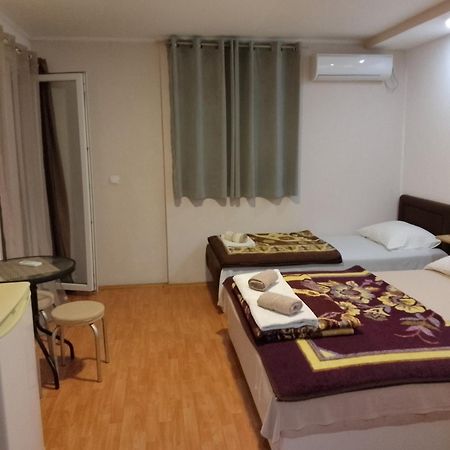 Rooms Jancic Ulcinj Buitenkant foto