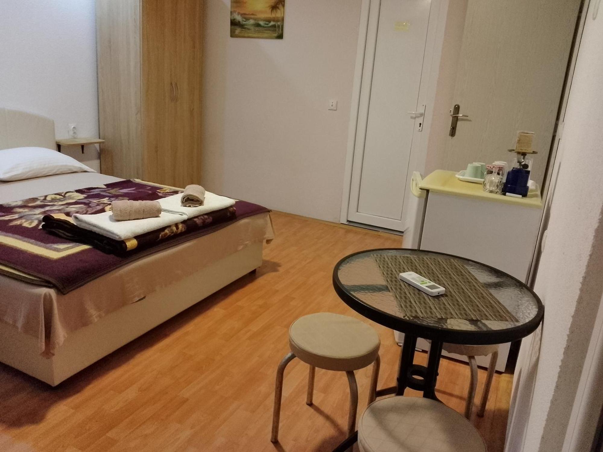 Rooms Jancic Ulcinj Buitenkant foto